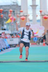 BIB: 0945
                            <button type="button" onclick="openModal(21765678)" class="btn btn-primary btn-sm float-right btn-popup" data-toggle="modal" data-target=".modal-high-quality">
                        <i class="fas fa-shopping-cart"></i> Add to Cart
                    </button>
                                            <button type="button" onclick="isThisMe(21765678, true)" class="btn btn-success btn-sm float-right btn-popup btn-isme hidden" data-toggle="tooltip" data-placement="bottom" title="นี่คือรูปของคุณใช่ไหม คลิกที่นี่เพื่อเอาเข้าอัลบั้ม">
                        <i class="fas fa-plus"></i> Add to album
                    </button>
                    <button type="button" onclick="isThisMe(21765678, false)" class="btn btn-warning btn-sm float-right btn-popup btn-isnotme hidden">
                        <i class="fas fa-ban"></i> Remove from album
                    </button>